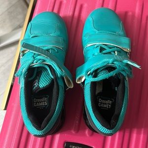 Reebok lifters size 6.5